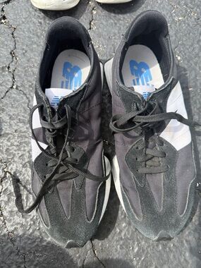 New Balance Men’s Black & White Lifestyle Running Sneakers